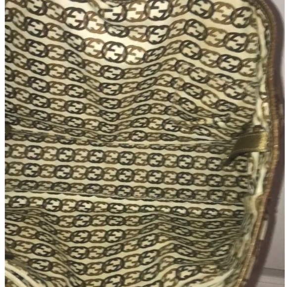 GUCCI SPECIAL $100.00 MORE MARKDOWN!!Authentic GUCCI metallic gold shoulder bag - Picture 4 of 16